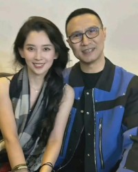 爱游戏体育-汪峰森林北被曝分手，森林北立即断舍离，自嘲是汪峰5任中最差的